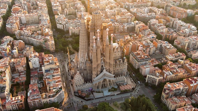 Sagrada Familia and Park Güell Tour