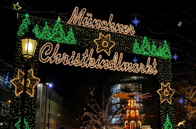Christmas market walking tour