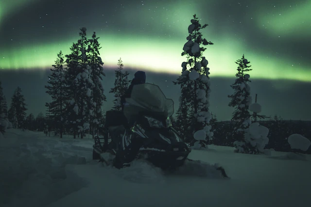 Aurora Schneemobilfahren