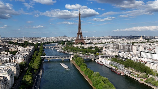 Cruise, Eiffel Dinner & Moulin Rouge