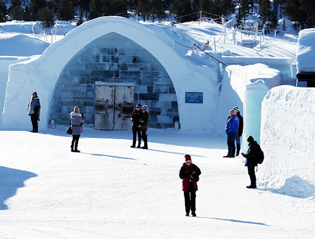 Tour to Icehotel & Jukkasjärvi