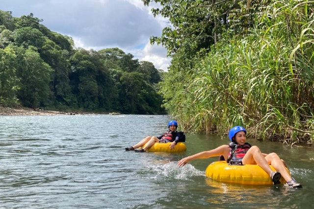 Descente en bouée du fleuve Sarapiqui