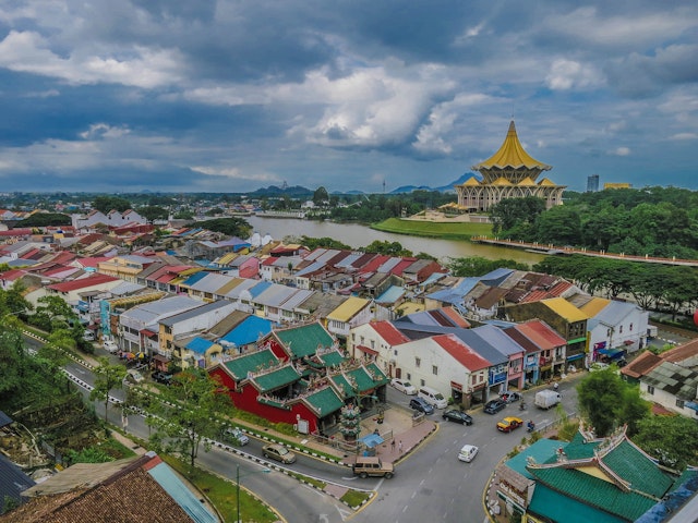 Visite d'un kampong malaisien