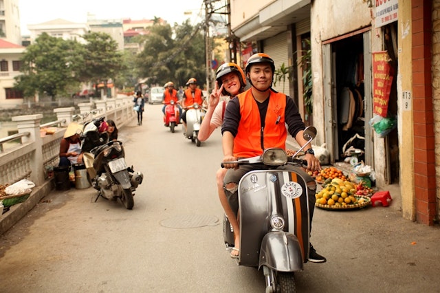 Vespa Tour durch das versteckte Hanoi