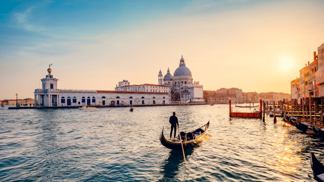 Venice: Gondola Serenade