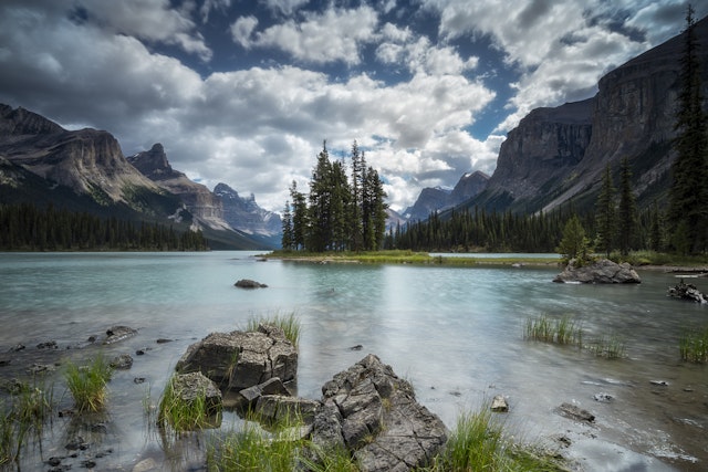 Spirit Island Schifffahrt Maligne See