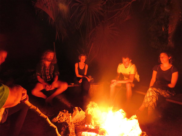 Récits Mayas autour d'un feu de camp