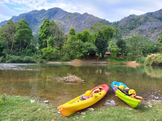 Grottes de Vang Vieng & kayak