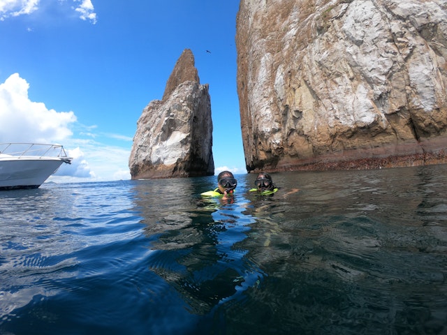 San Cristobal: "Kickers Rock"