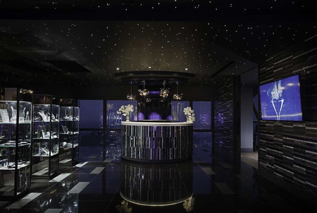 Banyan Tree Bangkok - SHA Extra Plus Certified