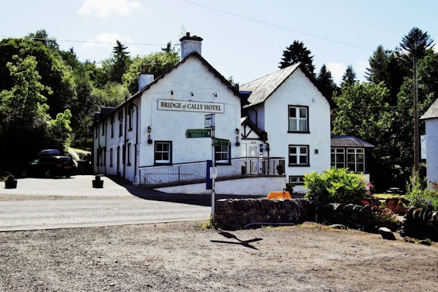 The Bridge of Cally Hotel