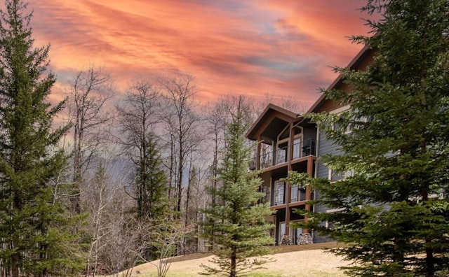 Elkwater Lake Lodge and Resort