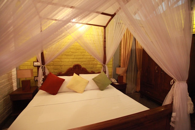 Lake Serenity Boutique Hotel