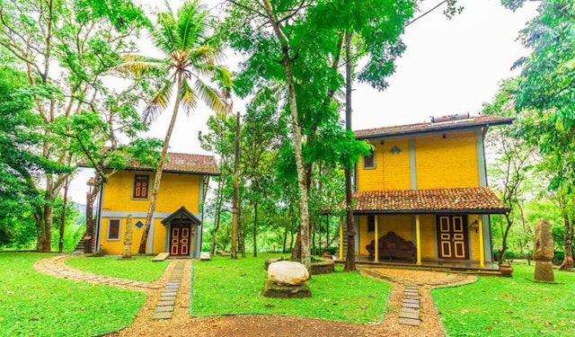 Lake Serenity Boutique Hotel