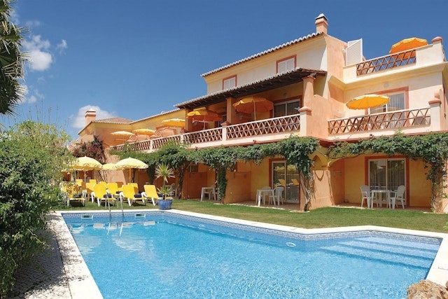 Costa D´Oiro Ambiance Village