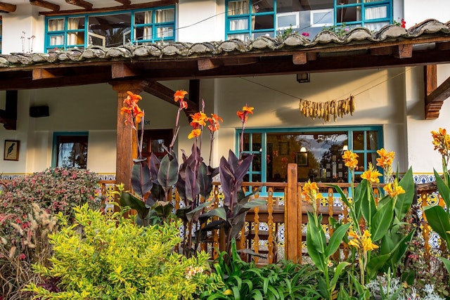 Las Palmeras Inn
