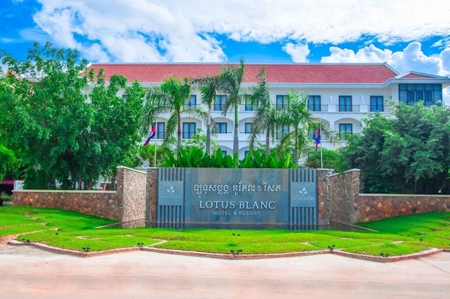 Lotus Blanc Resort