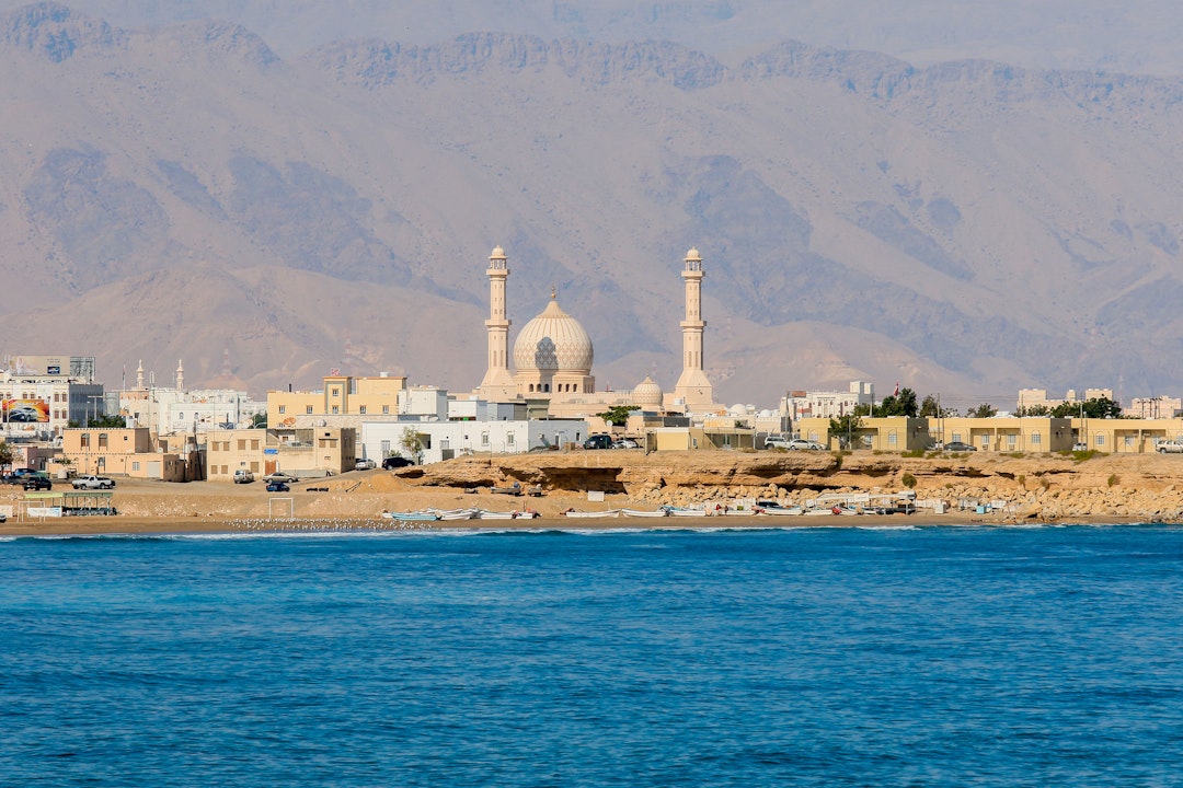 Rundreise Oman: 14 Tage Moscheen, Souks & Oasen