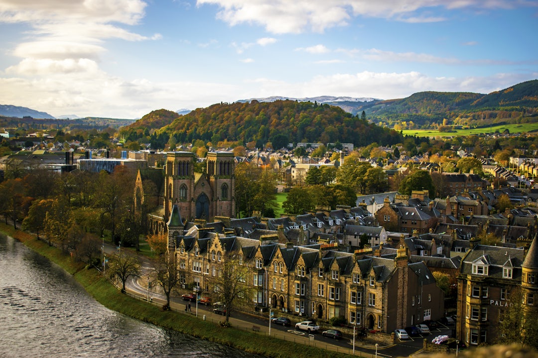 Scotland Itinerary 8 Days: From Royal Strongholds to Highland Legends
