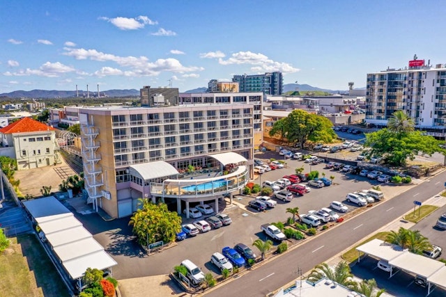 Rydges Gladstone