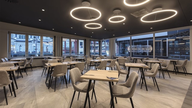 Oaks Wellington Hotel