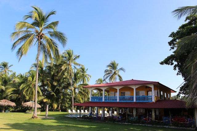 Las Lajas Beach Resort