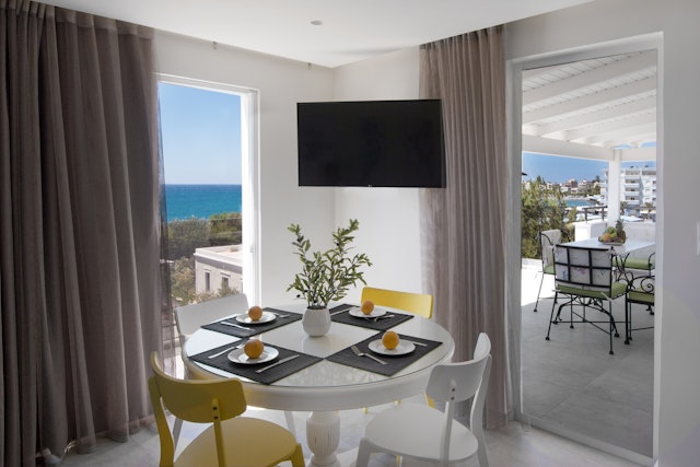 Coral Hotel & Apartments