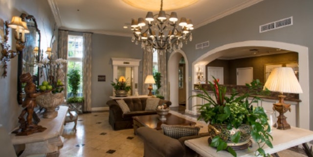 Bienville House Hotel