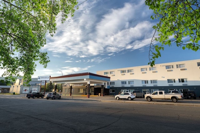 Sternwheeler Hotel & Conference Centre