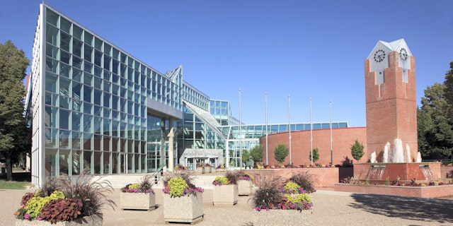 Medicine Hat-2
