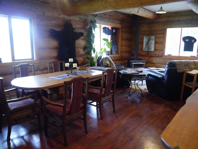 Arctic Divide Lodge