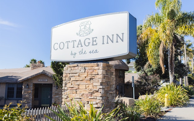 Cottage Inn by the Sea