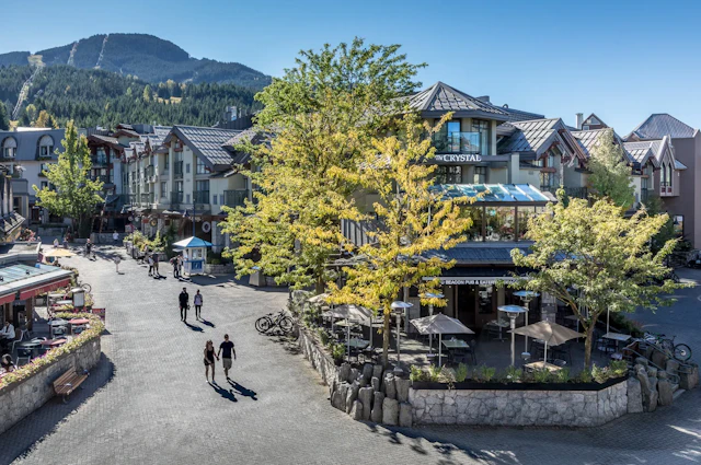 Crystal Lodge & Suites Whistler Hotel