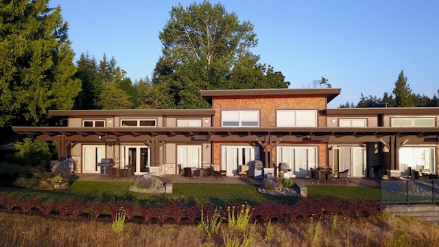 Sunrise Ridge Waterfront Resort
