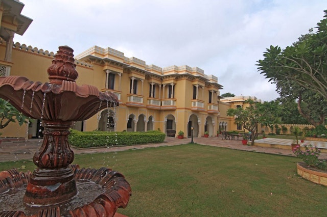 Amar Mahal 
