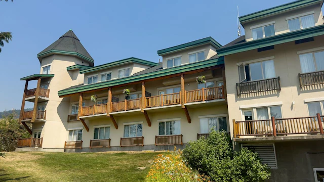 Coast Hillcrest Hotel