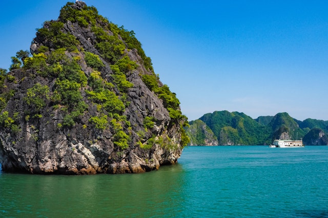 Ha Long Bay-3
