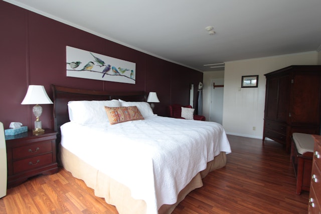 Harbourview Inn
