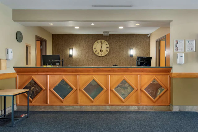 Best Western Plus Valemount Inn & Suites
