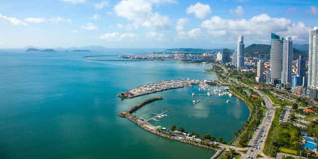 Panama Stadt Reise mit Panamakanal-Überfahrt