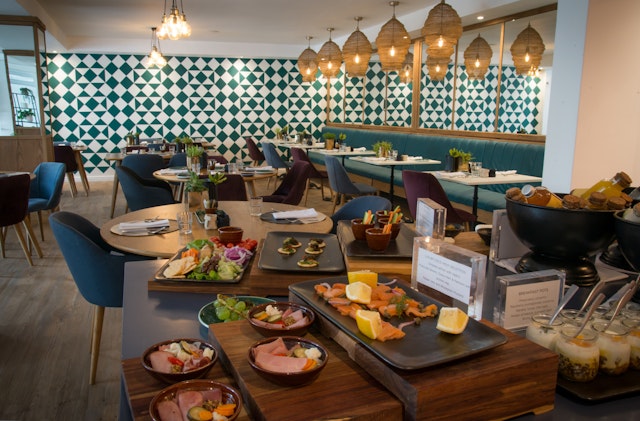 More Quarters Neighbourhood Hotel