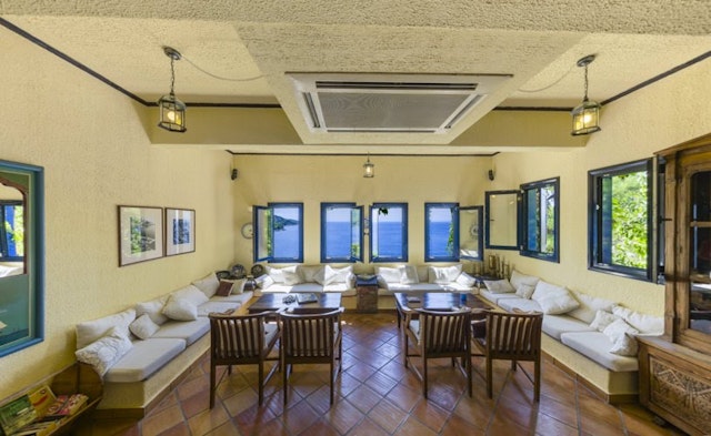 Adrina Beach Hotel