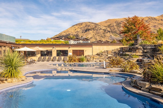 Hotel Oakridge Lake Wanaka