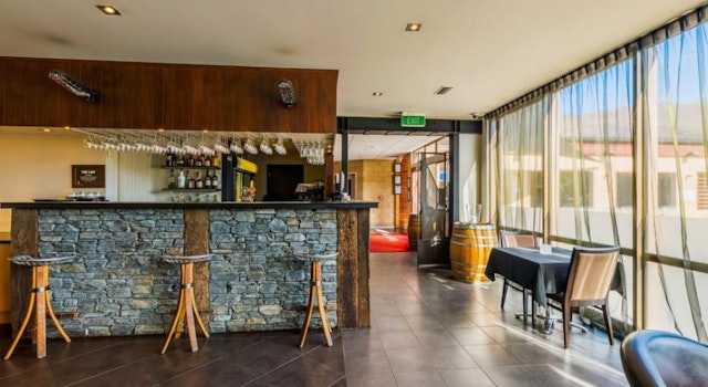 Hotel Oakridge Lake Wanaka