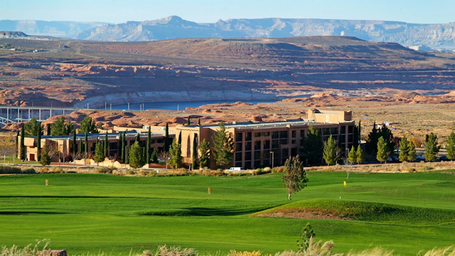 Courtyard Page at Lake Powell
