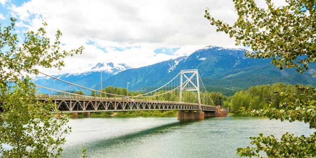 Immersion nature entre montagnes et mer