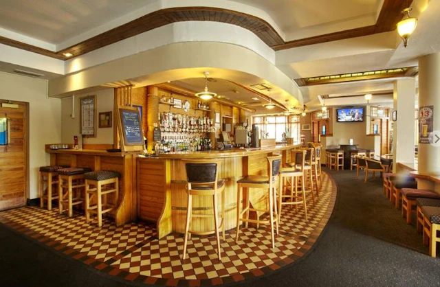 Waterford Marina Hotel