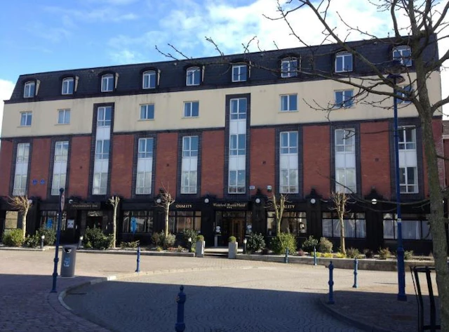 Waterford Marina Hotel