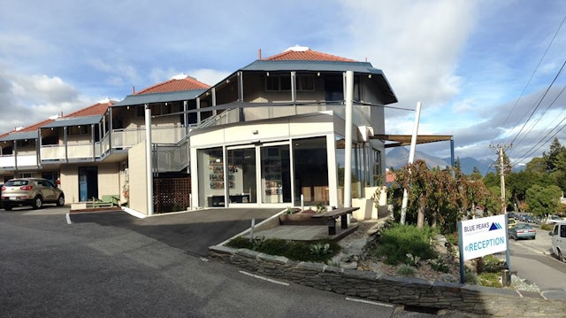 Blue Peaks Lodge & Apartments