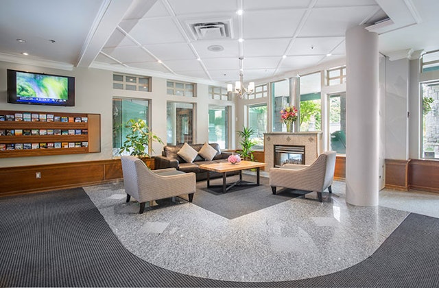 Pinnacle Hotel Whistler Village